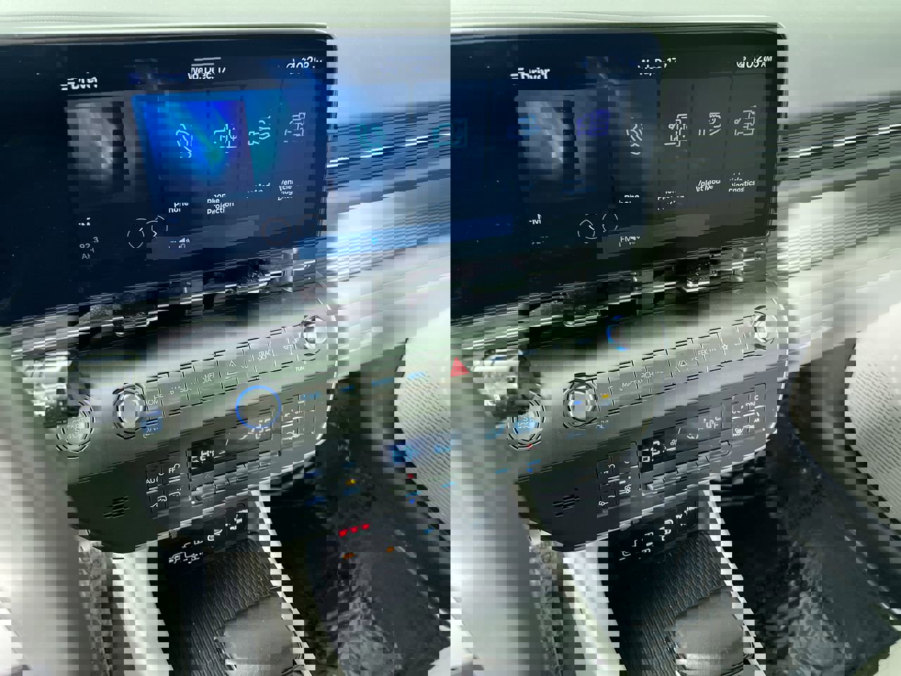 Used 2025 Hyundai Kona SEL image 25