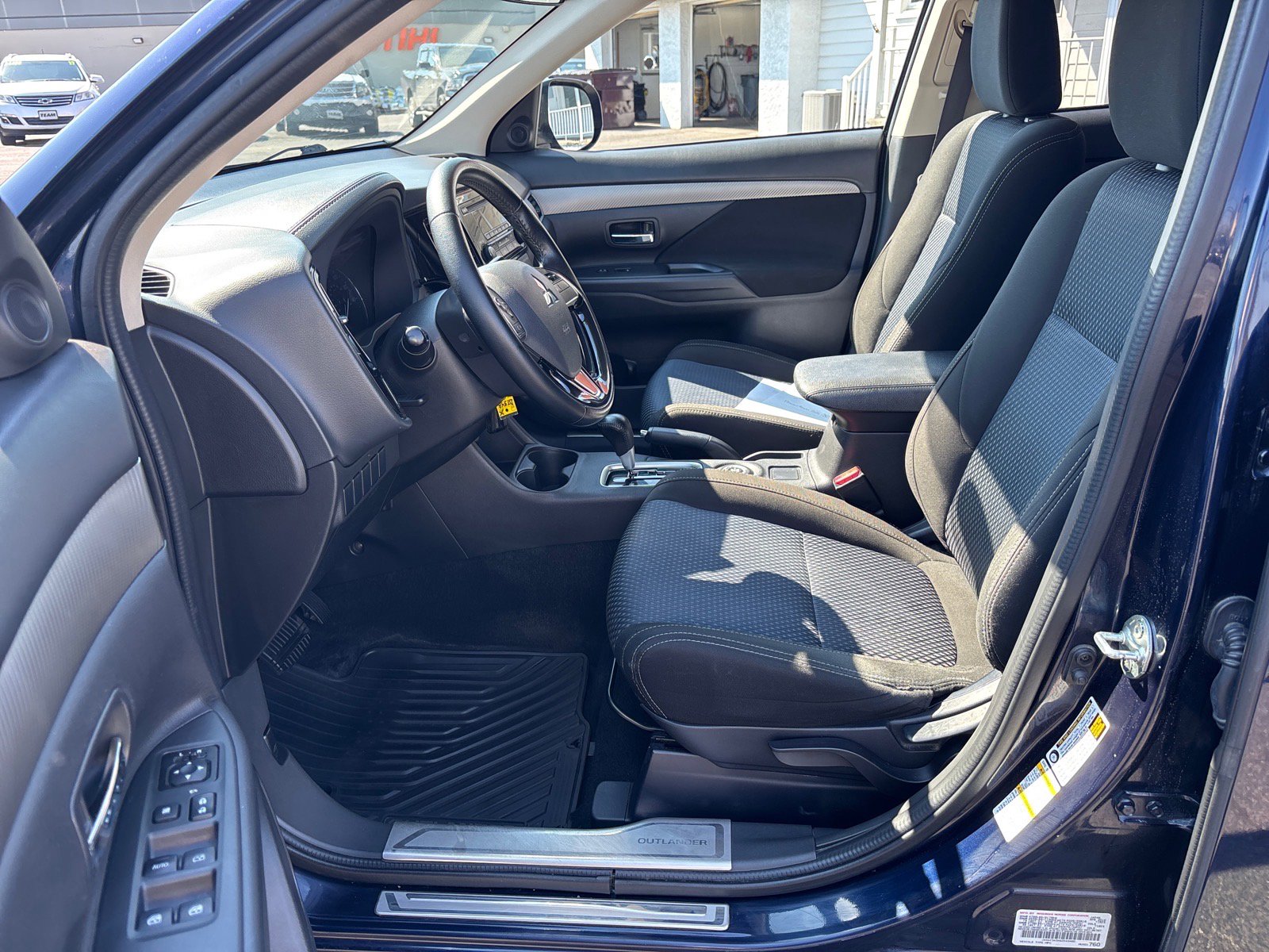 Used 2016 Mitsubishi Outlander ES AWD/4WD image 10