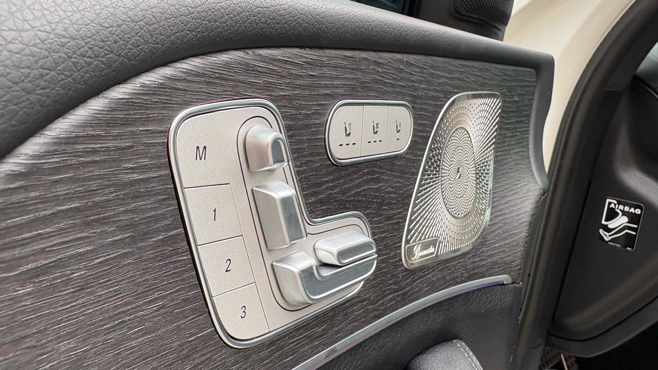 Used 2022 Mercedes-Benz GLS 450 4MATIC image 19