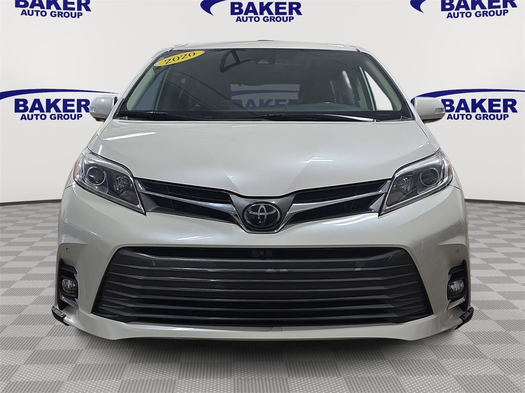 Used 2020 Toyota Sienna Limited Premium image 2
