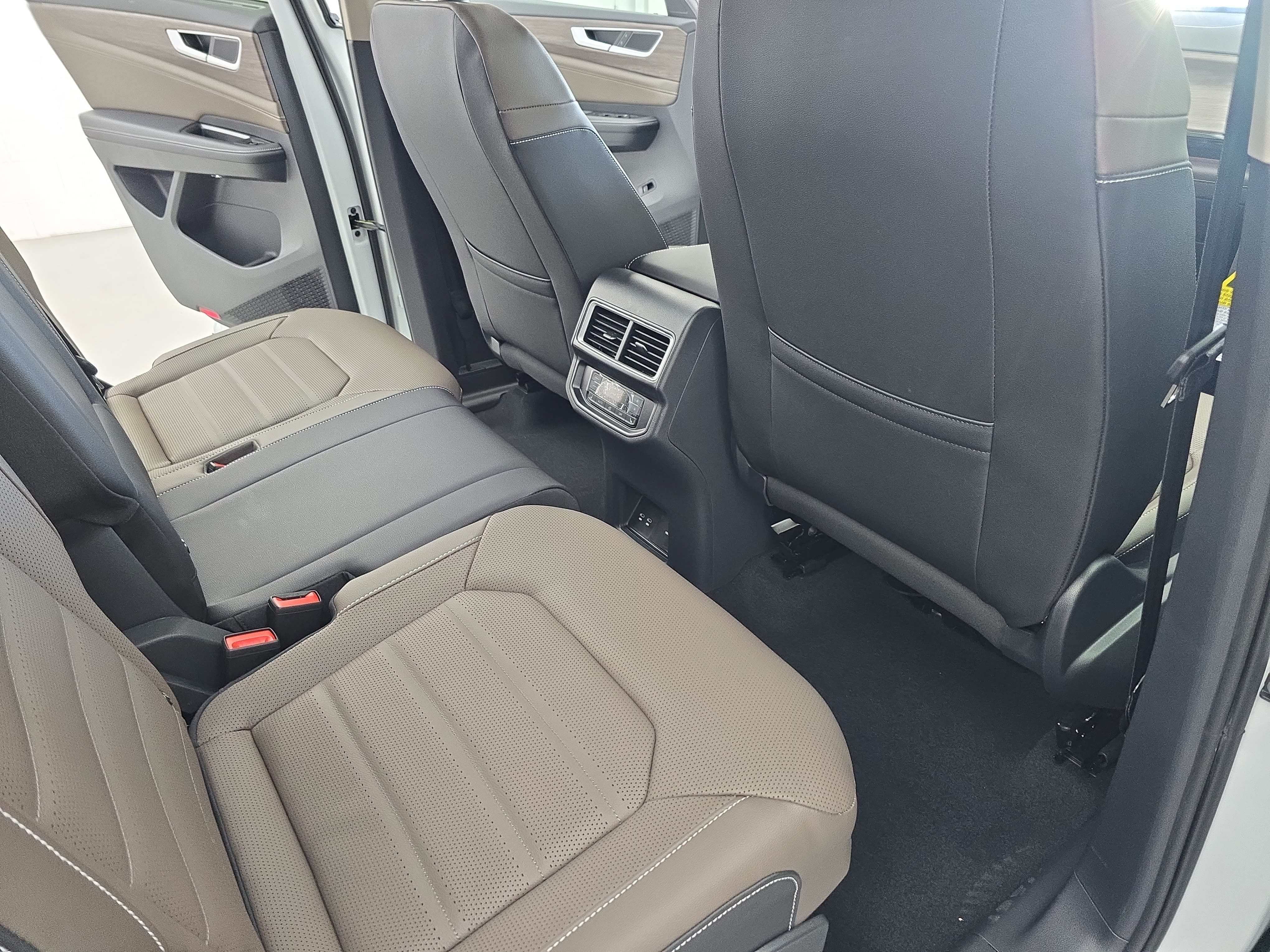 New 2026 Volkswagen Atlas SEL AWD/4WD image 11
