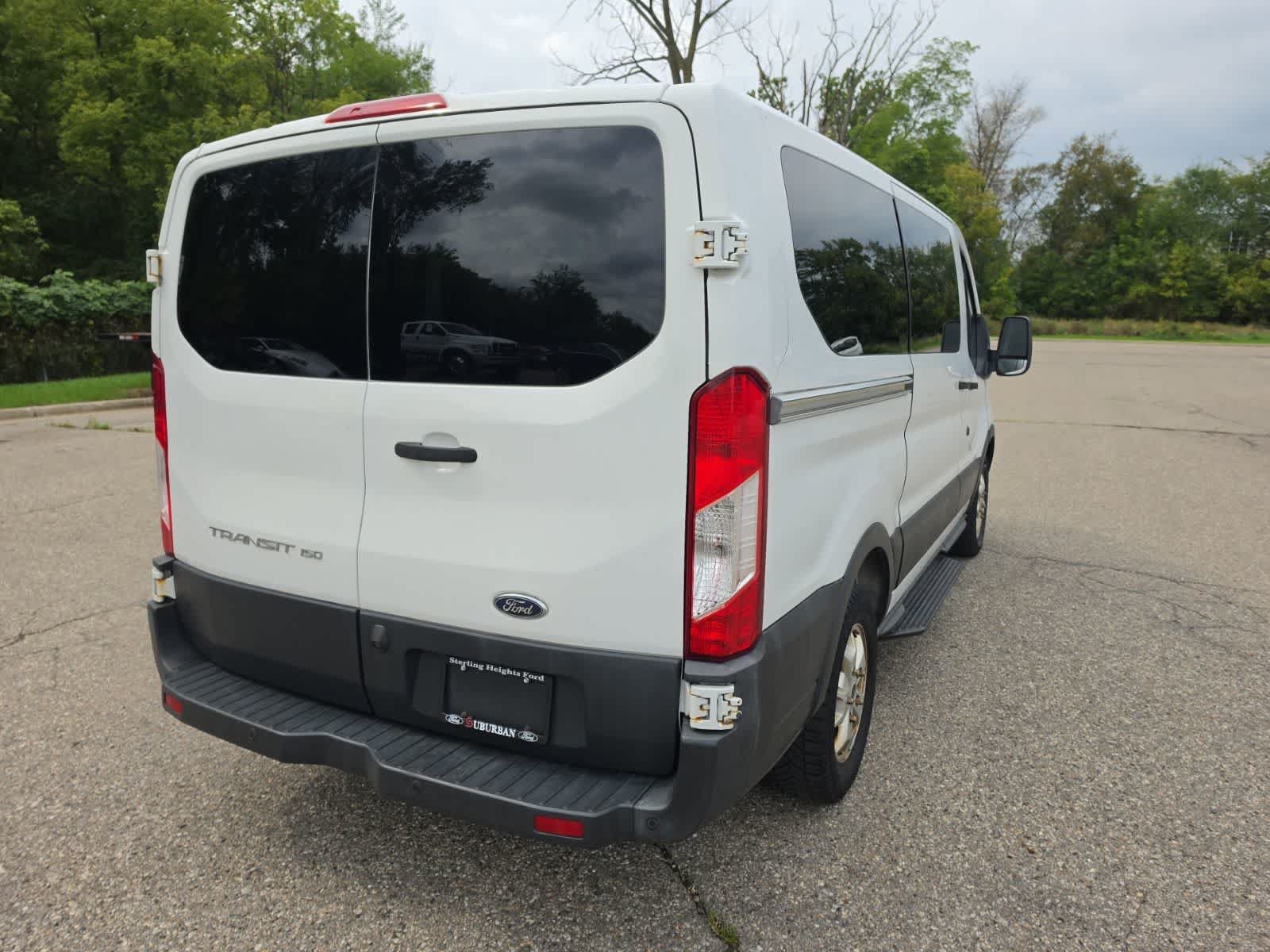 Used 2016 Ford Transit 150 XLT RWD image 10