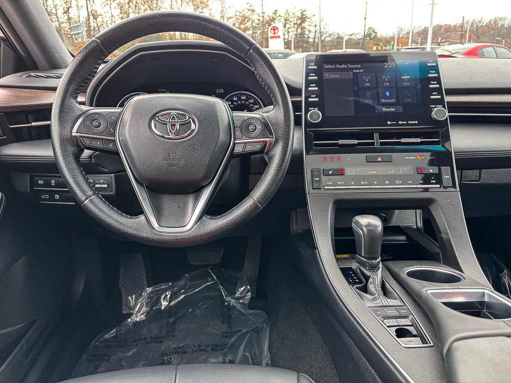 Used 2020 Toyota Avalon XLE image 20