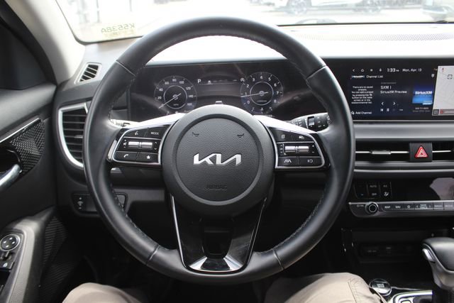 Certified 2024 Kia Seltos EX AWD/4WD image 14