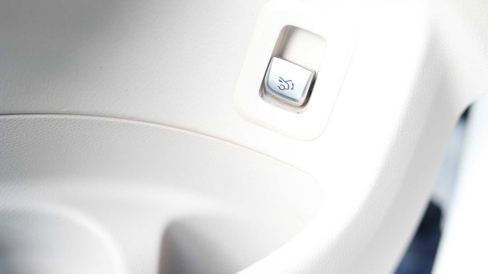 Used 2022 Mercedes-Benz GLC 300 4MATIC image 30