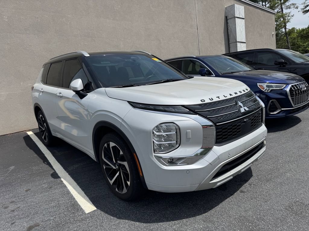 Used 2024 Mitsubishi Outlander SEL
