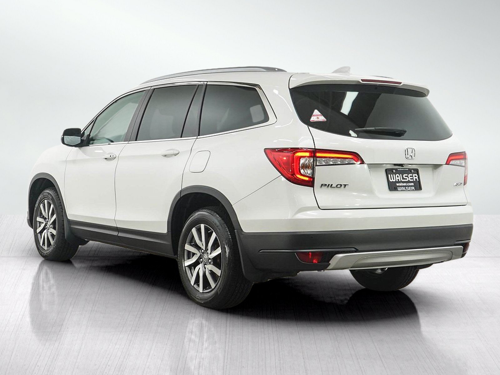 Used 2022 Honda Pilot Black Edition image 3