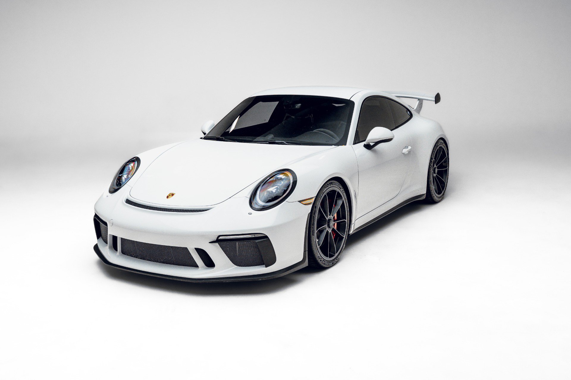 Used 2018 Porsche 911 GT3 RWD image 2
