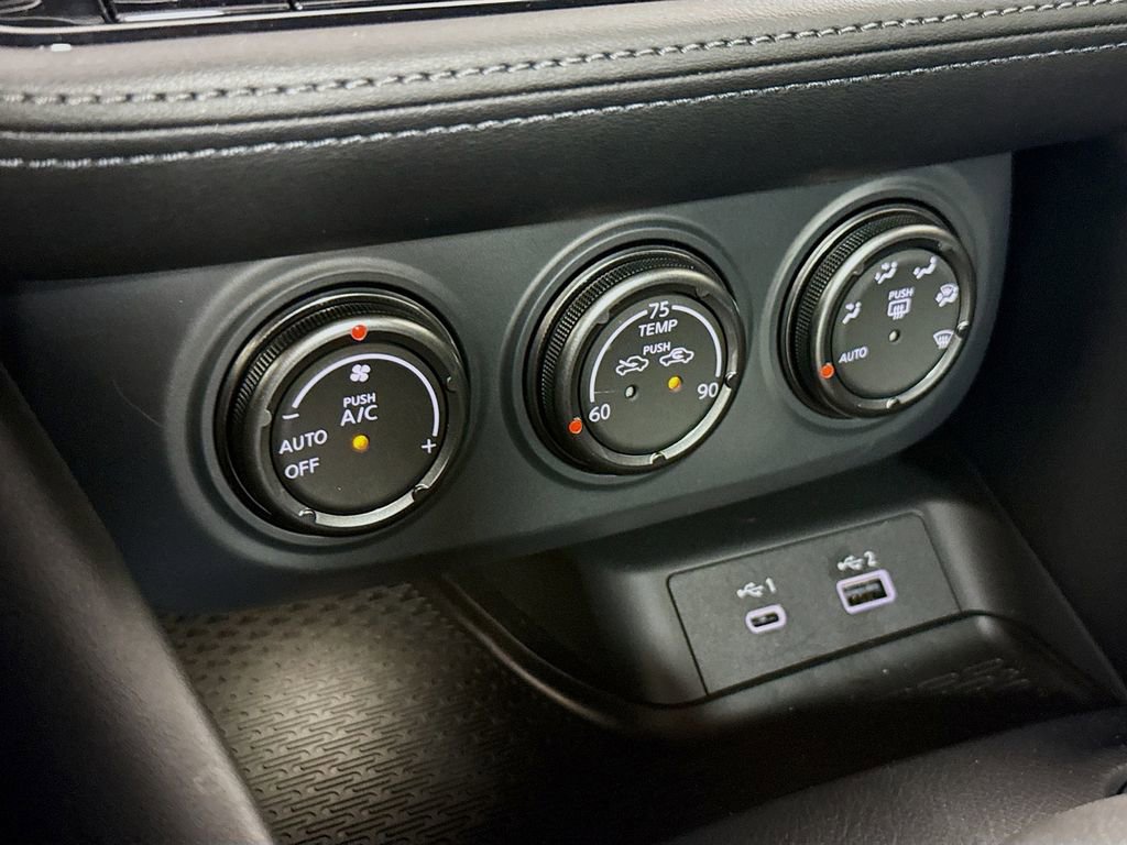 Used 2024 Nissan Z Performance w/ Heritage Edition image 17