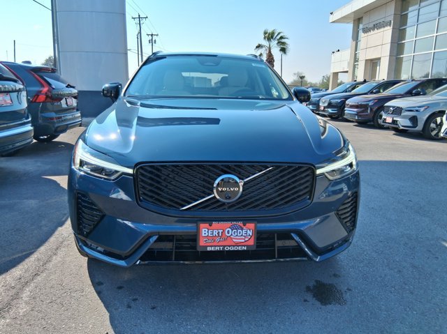 New 2026 Volvo XC60 B5 Ultra w/ Protection Package Premier AWD/4WD image 2