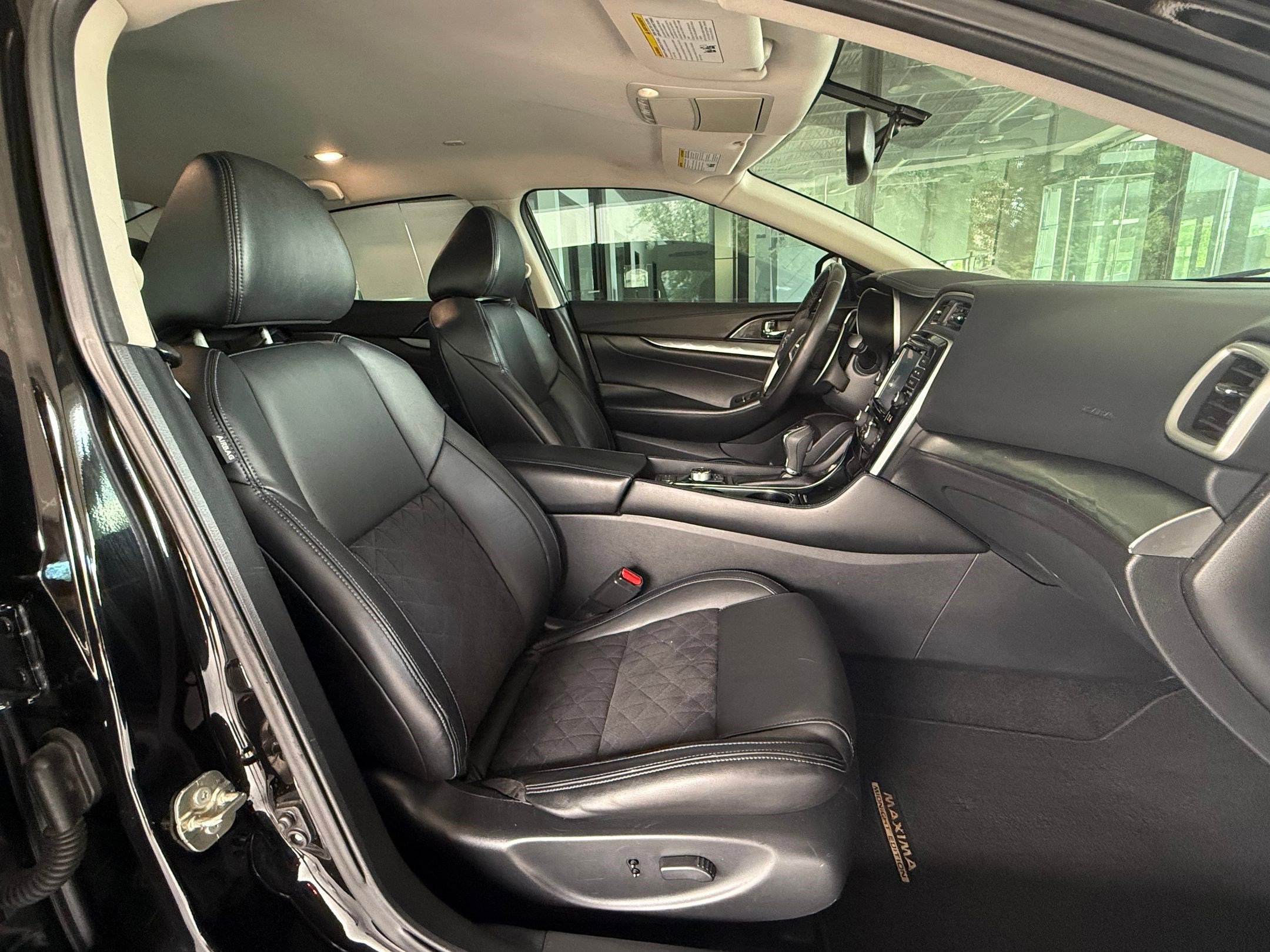 Used 2017 Nissan Maxima SR w/ Midnight Edition image 23