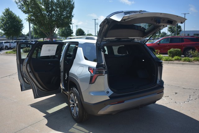 New 2026 Chevrolet Equinox LT FWD image 15