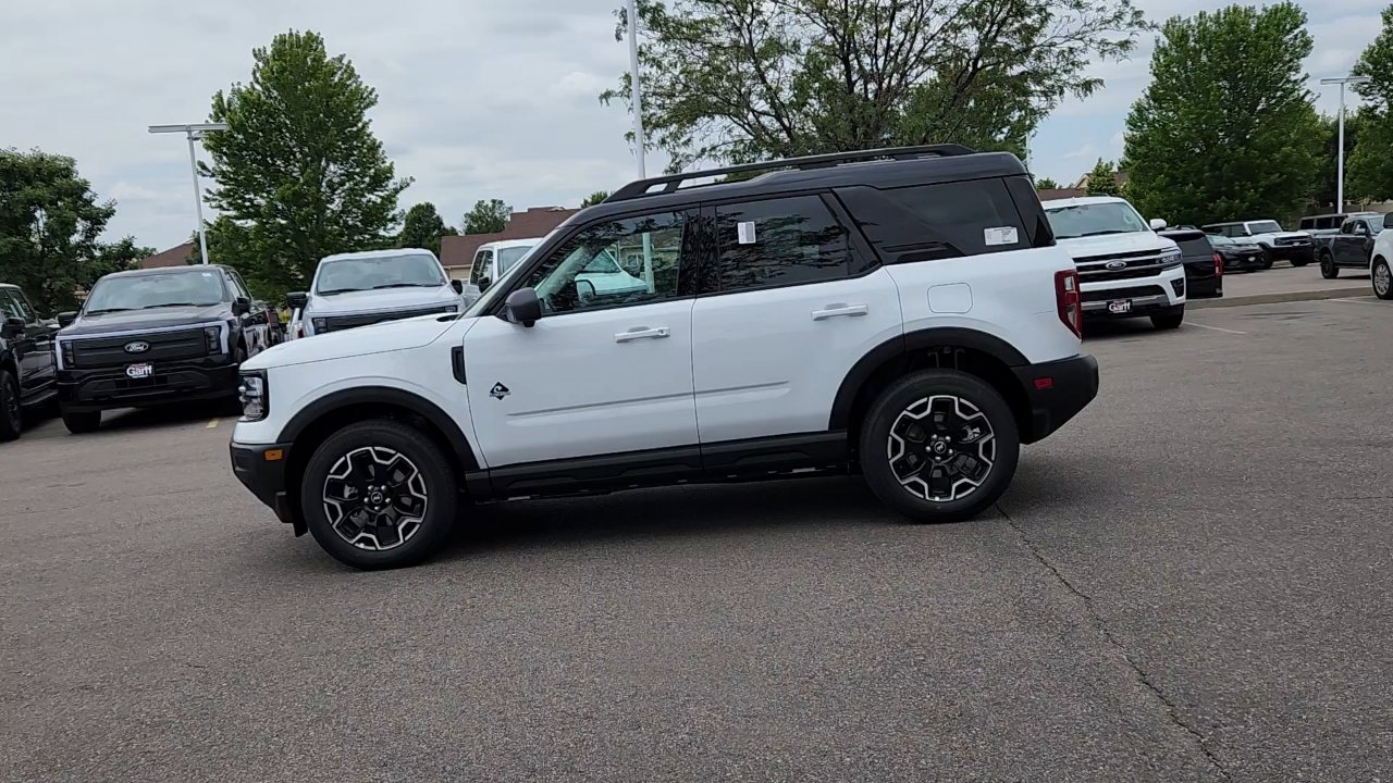 New 2025 Ford Bronco Sport Outer Banks w/ Outer Banks Tech Package+ image 2