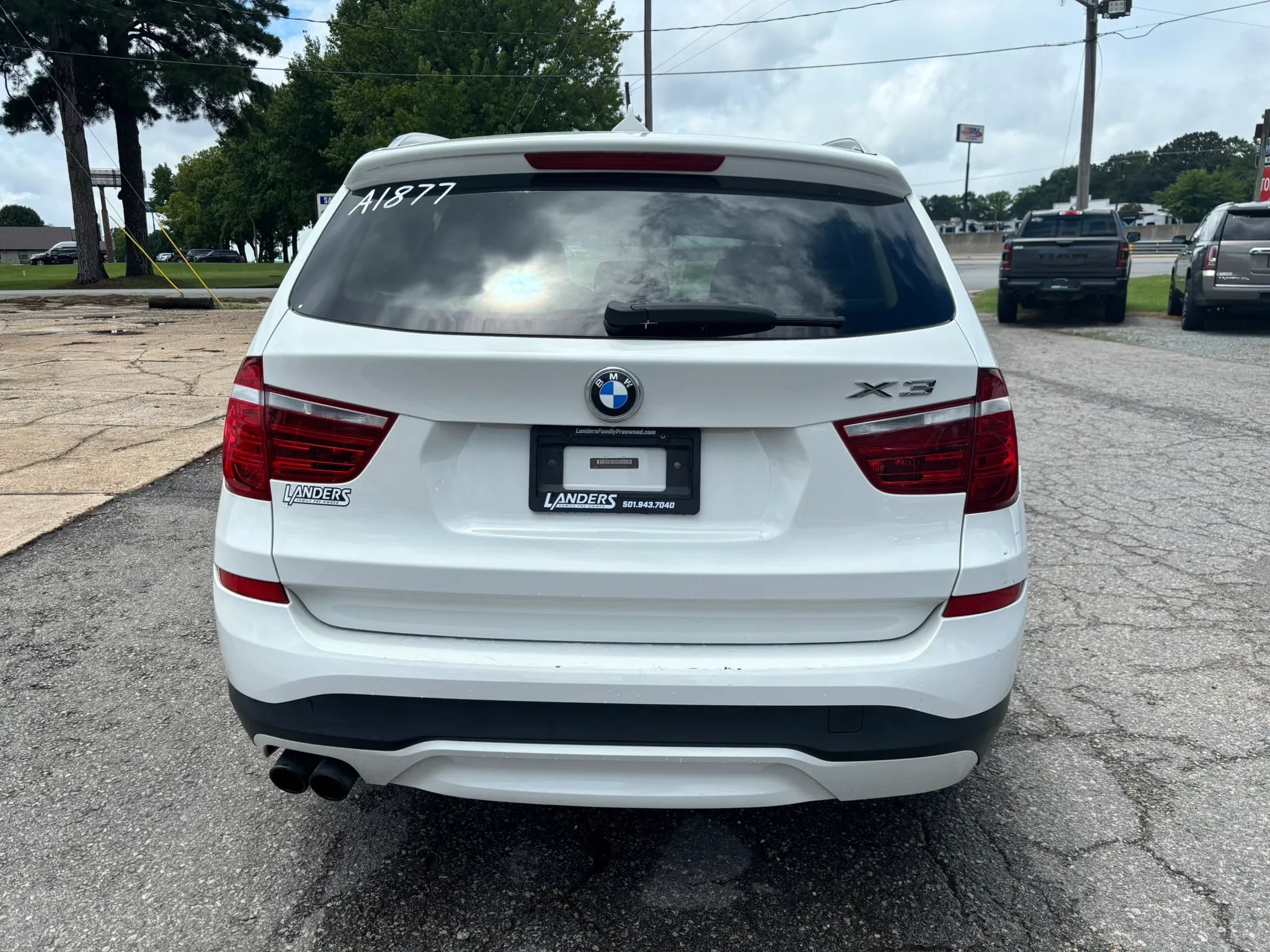 Used 2017 BMW X3 sDrive28i RWD image 4