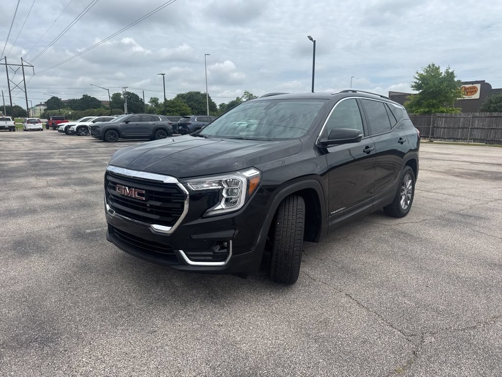 Used 2024 GMC Terrain SLT FWD image 7