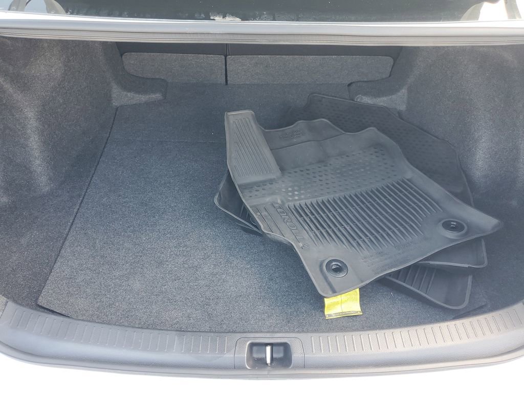 Used 2025 Toyota Corolla LE image 8