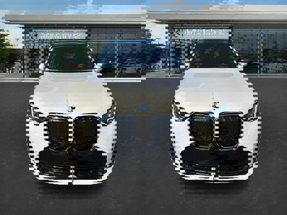 Certified 2025 BMW X3 xDrive30i w/ Premium Package image 4