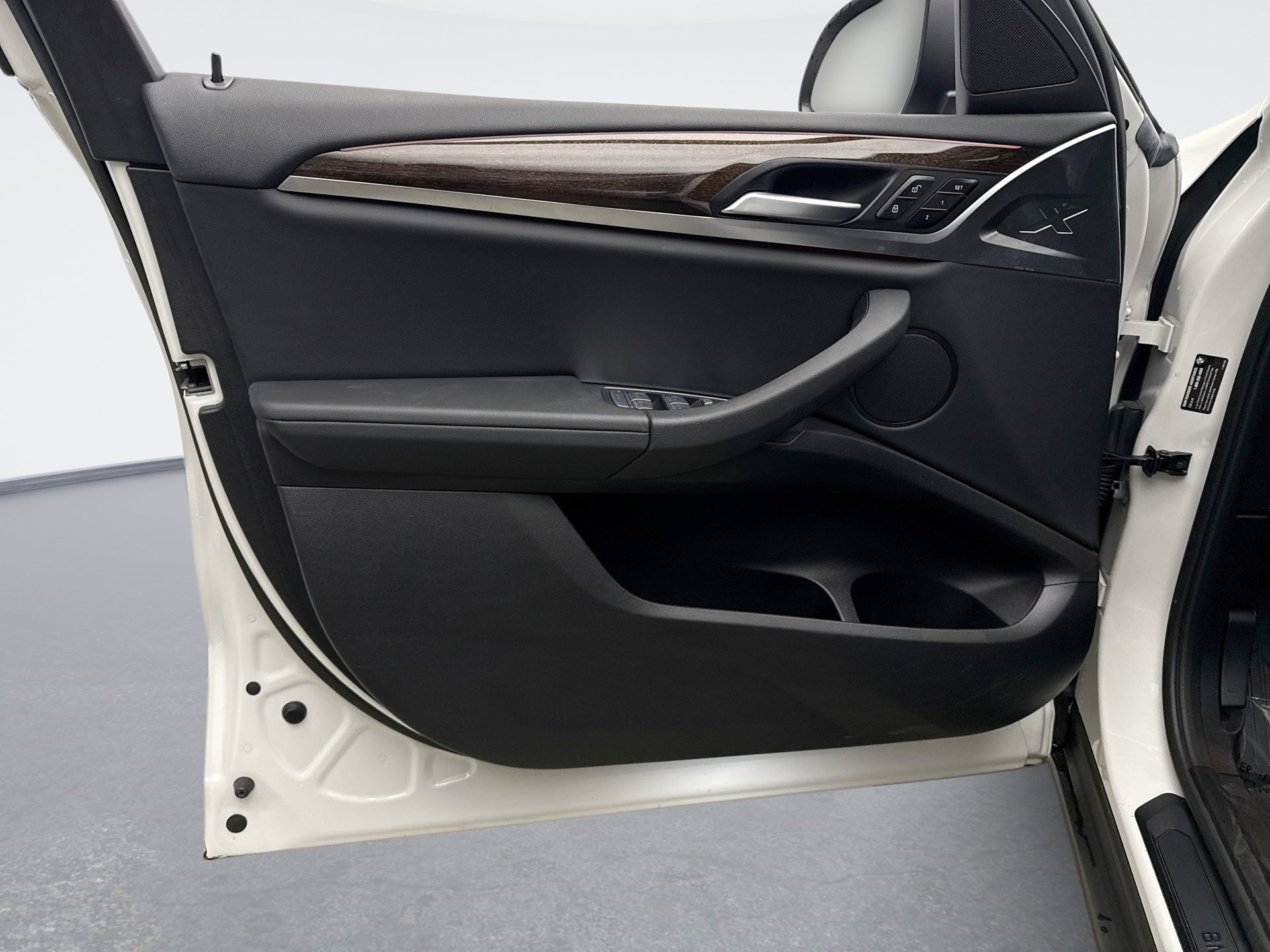 Used 2022 BMW X4 xDrive30i w/ Premium Package 2 image 9