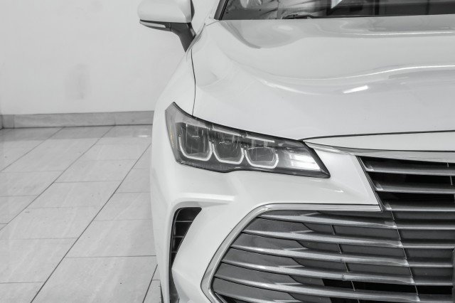 Used 2019 Toyota Avalon XLE w/ Moonroof Package image 50