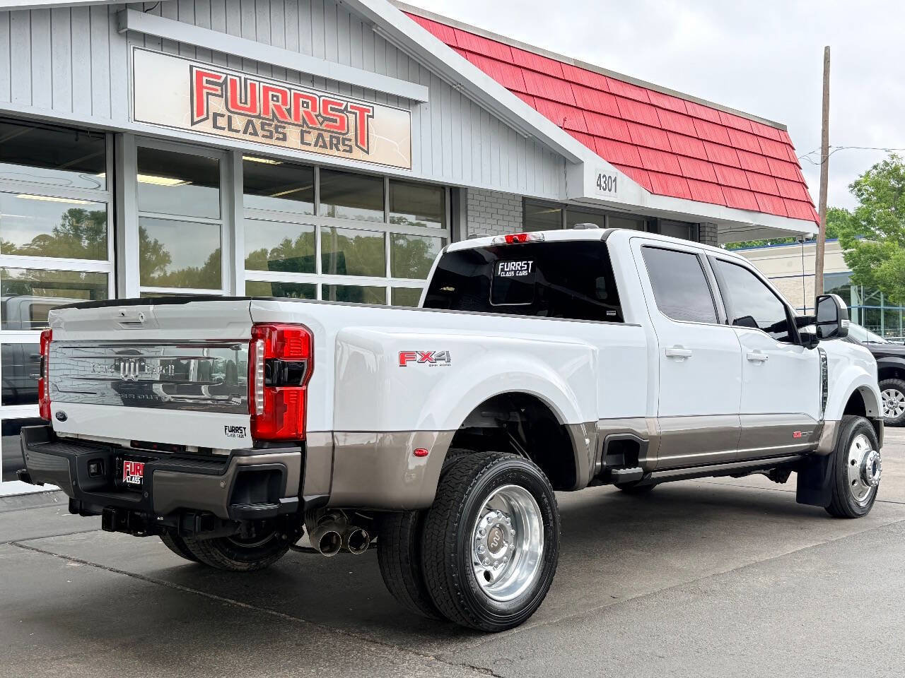 Used 2023 Ford F450 King Ranch w/ FX4 Off-Road Package AWD/4WD image 3