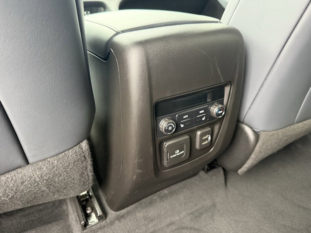 Used 2022 Buick Enclave Premium image 30