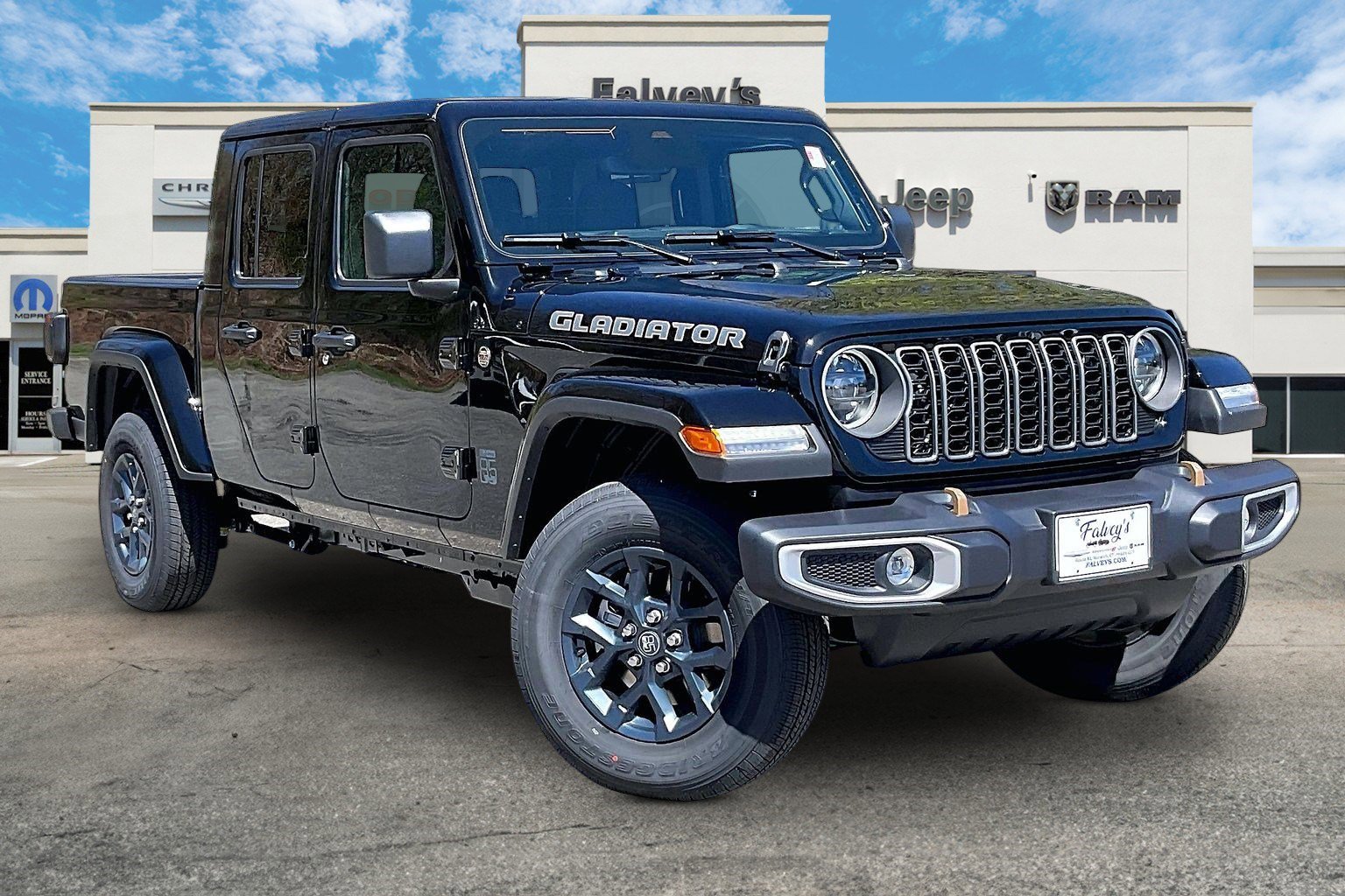 New 2026 Jeep Gladiator Sport AWD/4WD image 2
