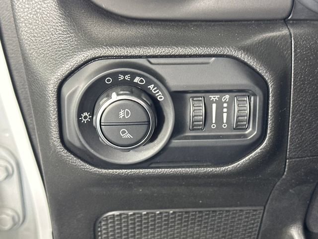 Used 2021 Jeep Gladiator Sport image 19