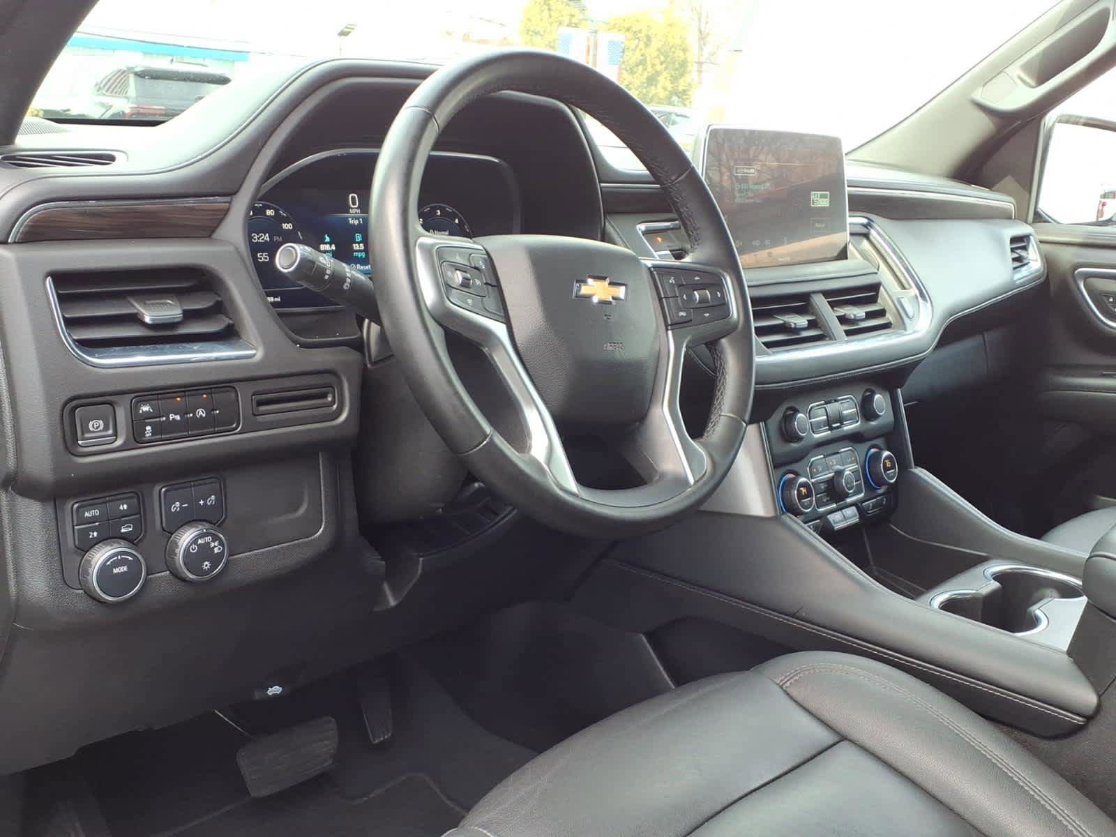 Used 2023 Chevrolet Suburban LT AWD/4WD image 8