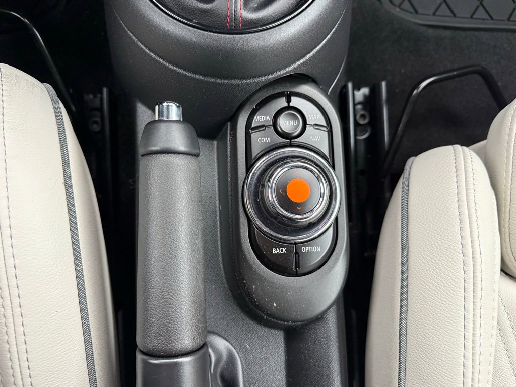 Used 2020 MINI Cooper S w/ Signature Upholstery Package image 26