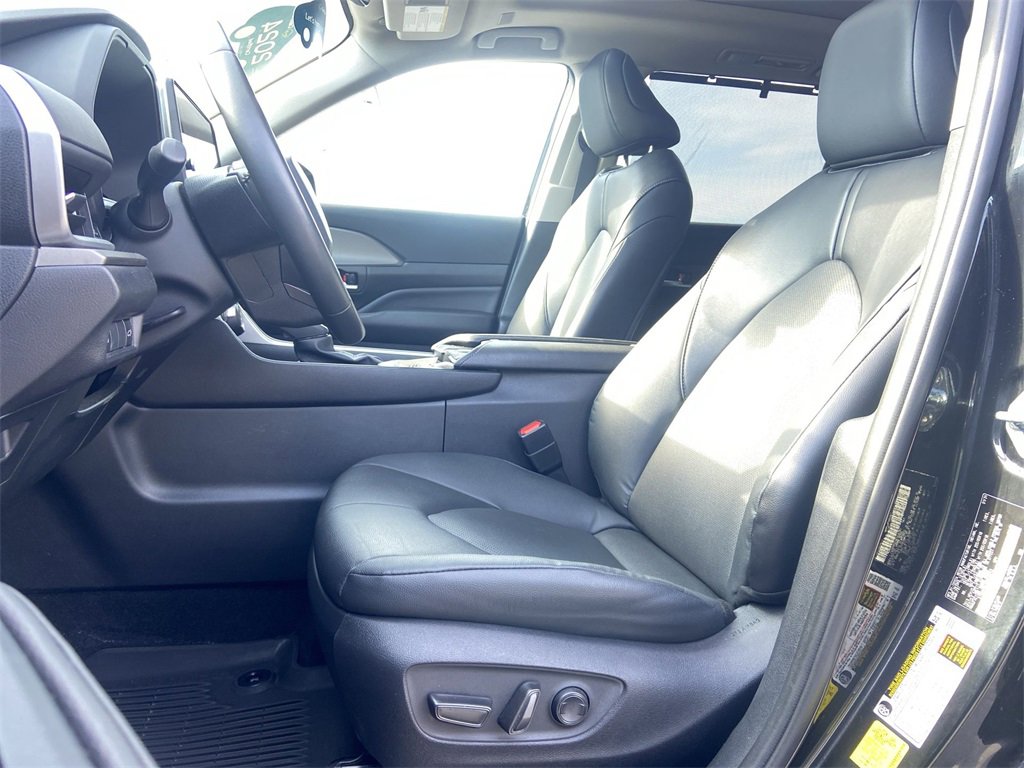 Used 2024 Toyota Grand Highlander XLE image 20
