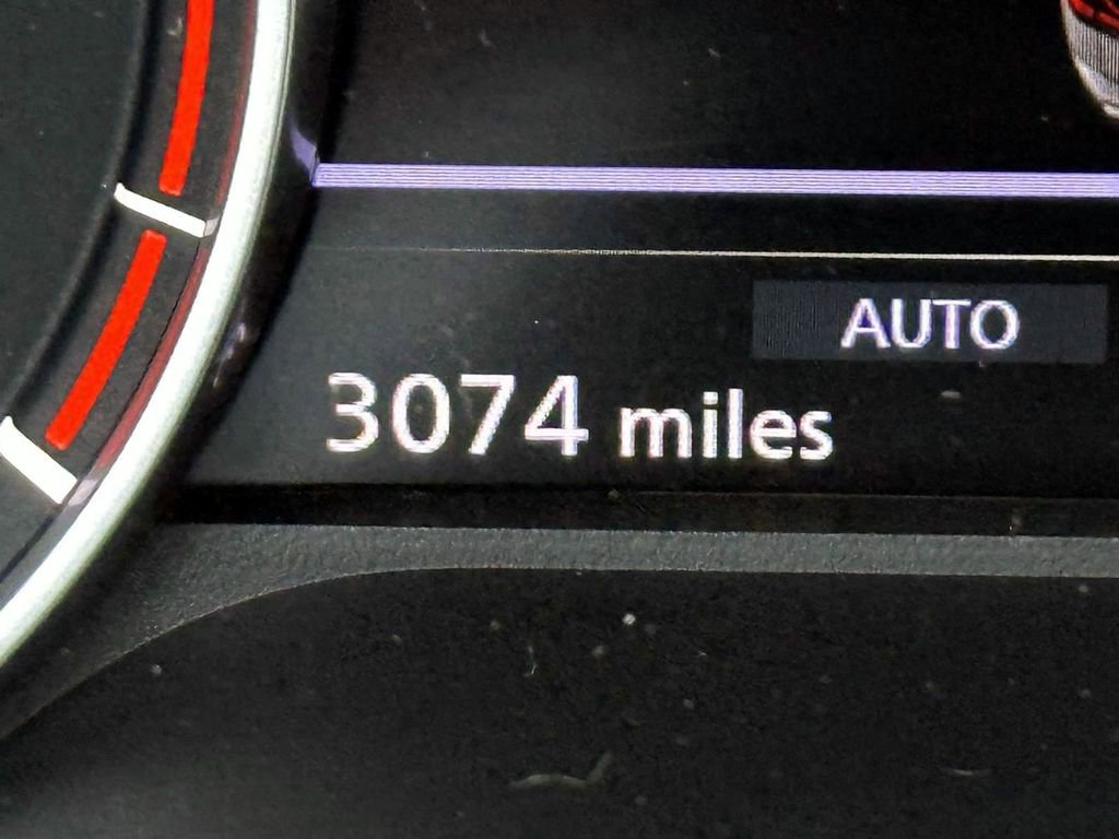 Certified 2025 Nissan Rogue SV image 27