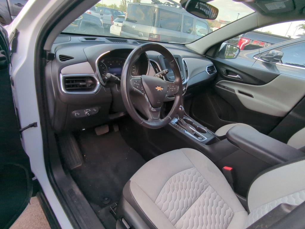 Used 2021 Chevrolet Equinox LT w/ Driver Convenience Package FWD image 7