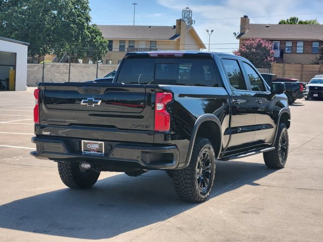 Used 2025 Chevrolet Silverado 1500 ZR2 w/ Dark Appearance Package AWD/4WD image 15