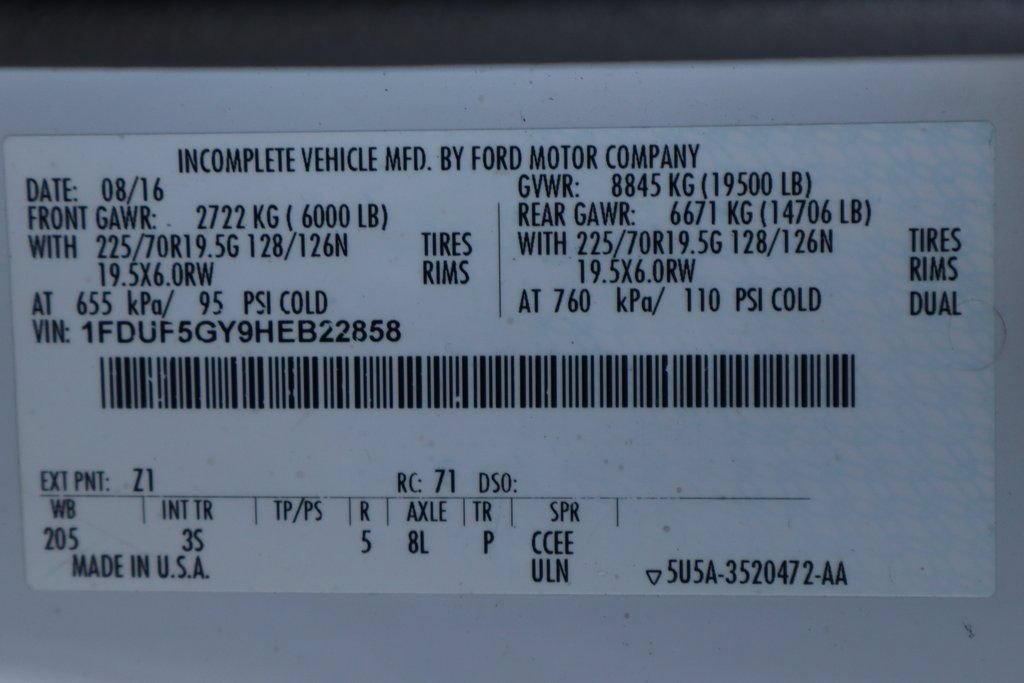 Used 2017 Ford F550 2WD Regular Cab Super Duty image 55