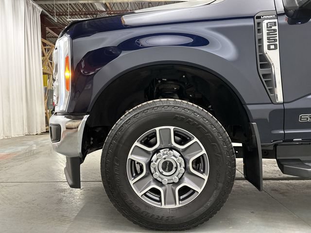 Used 2023 Ford F250 Lariat w/ FX4 Off-Road Package AWD/4WD image 20