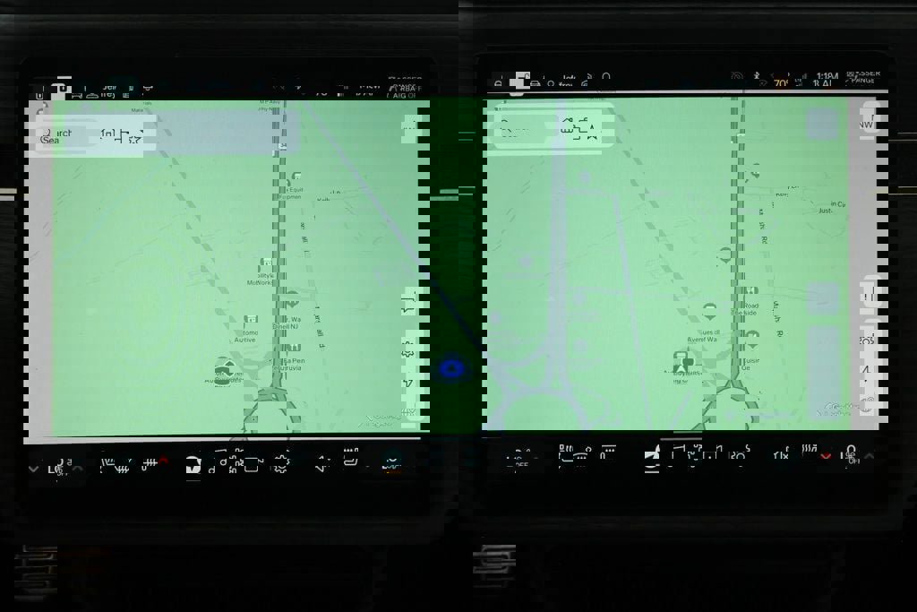 Used 2024 Rivian R1S Adventure image 17