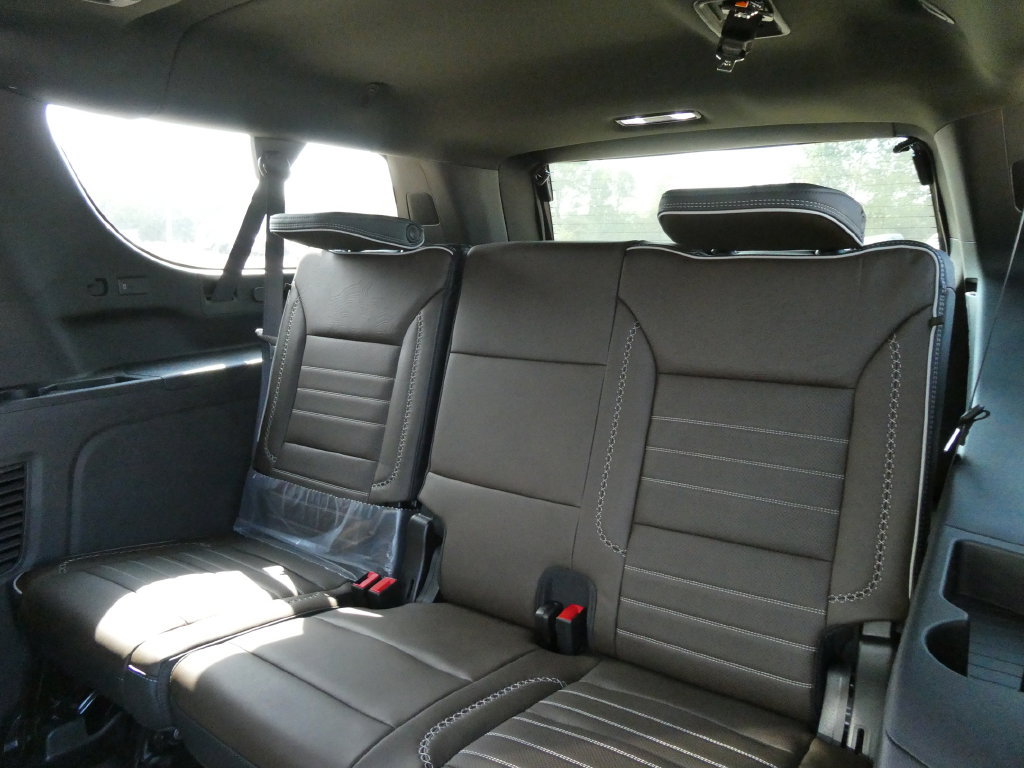 New 2026 GMC Yukon XL Denali Ultimate AWD/4WD image 16