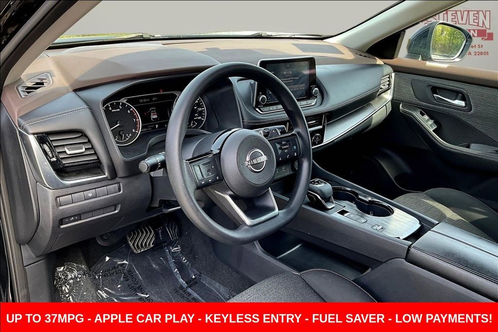 Used 2023 Nissan Rogue SV image 17