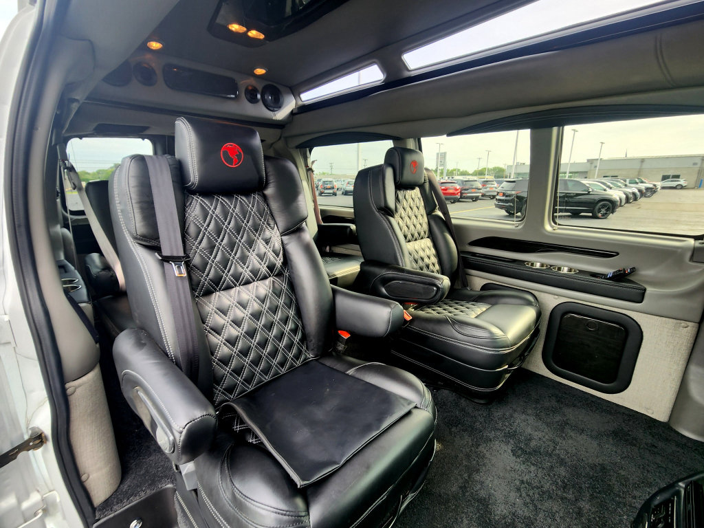 Used 2023 Chevrolet Express 2500 RWD image 51