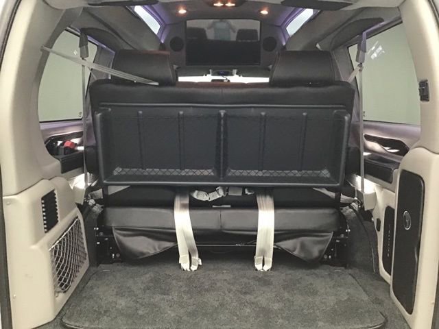 Used 2023 GMC Savana 2500 image 7