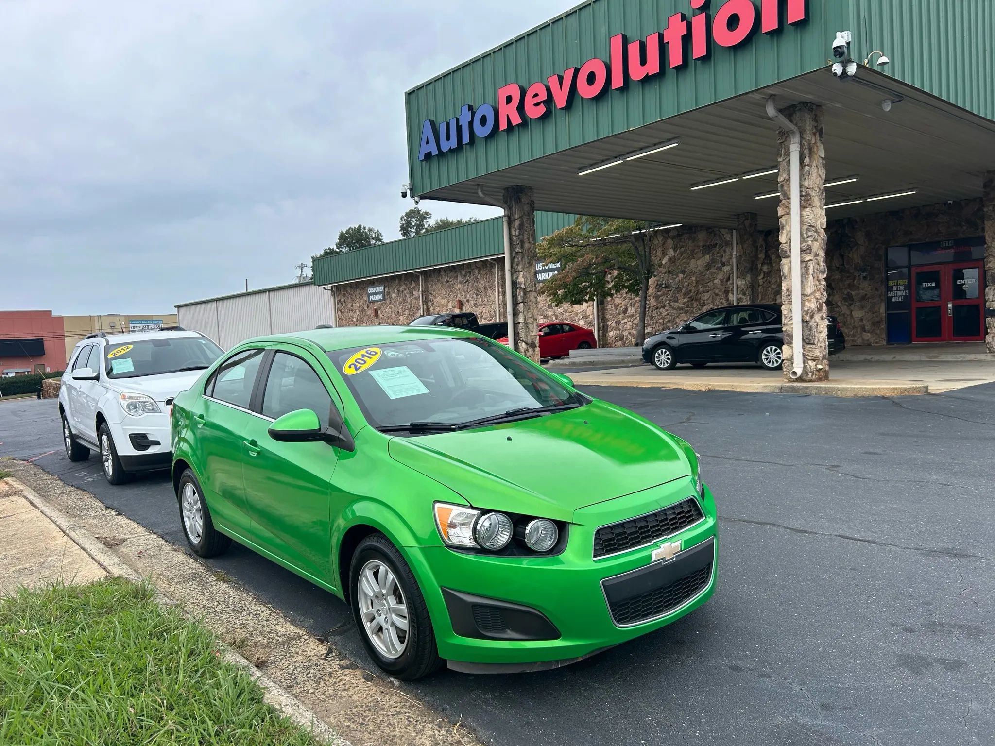 Used 2016 Chevrolet Sonic LT