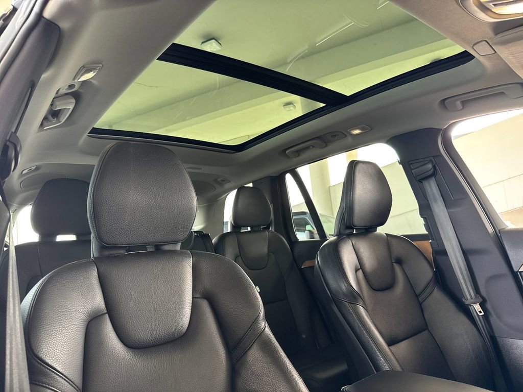 Certified 2023 Volvo XC90 T8 Plus w/ Protection Package Premier image 17