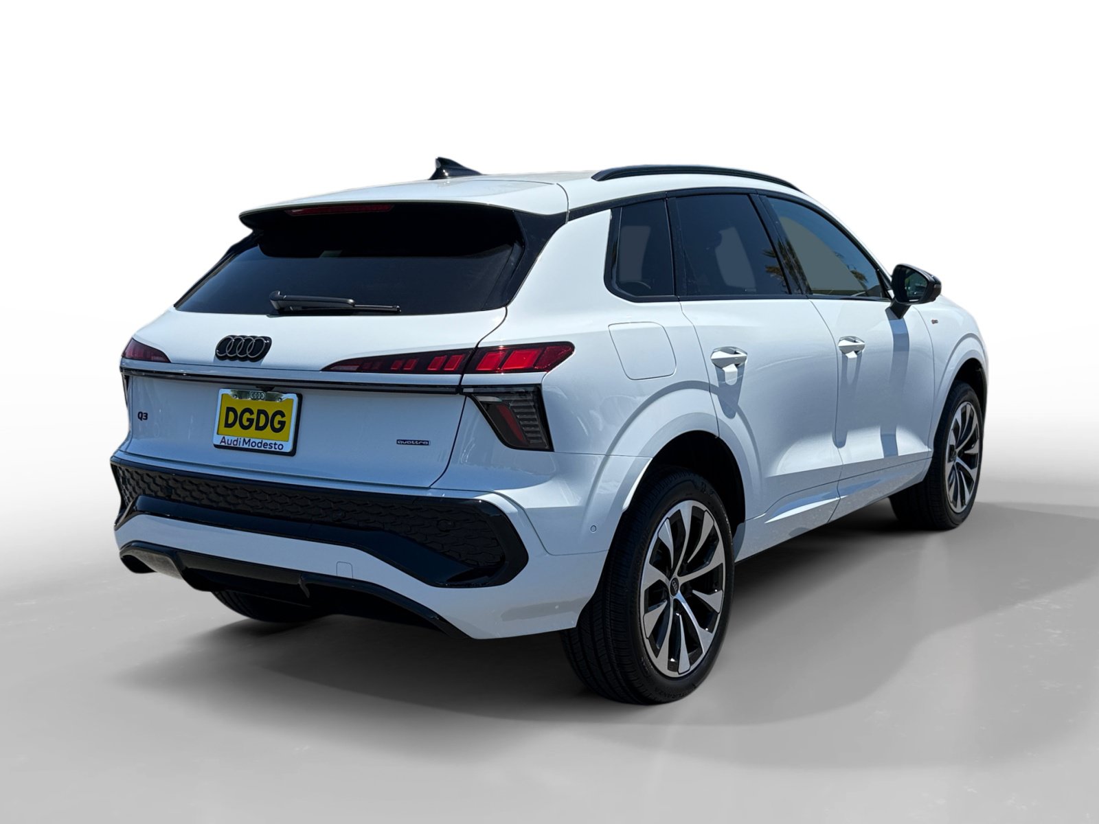 New 2026 Audi Q3 quattro 2.0T AWD/4WD image 5