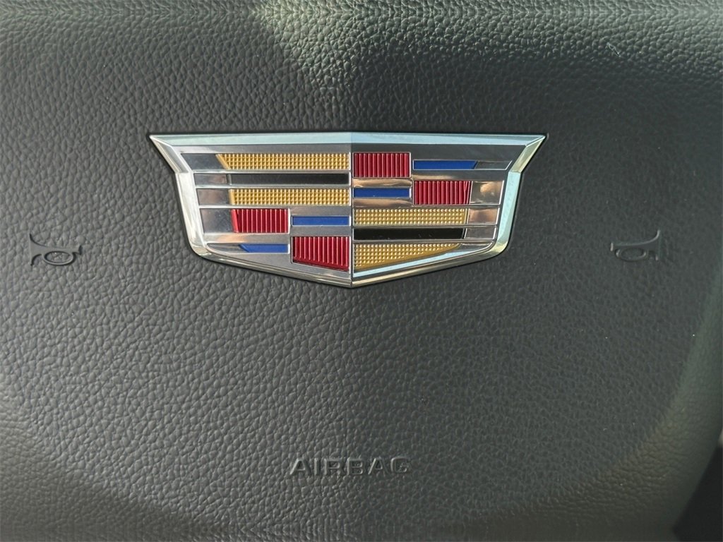 Used 2019 Cadillac XT4 Luxury w/ Cold Weather Package image 29