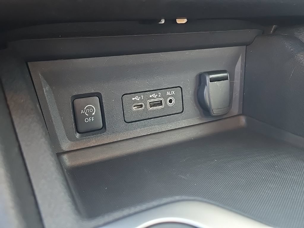 Used 2024 Nissan Sentra SV w/ All-Weather Package FWD image 24