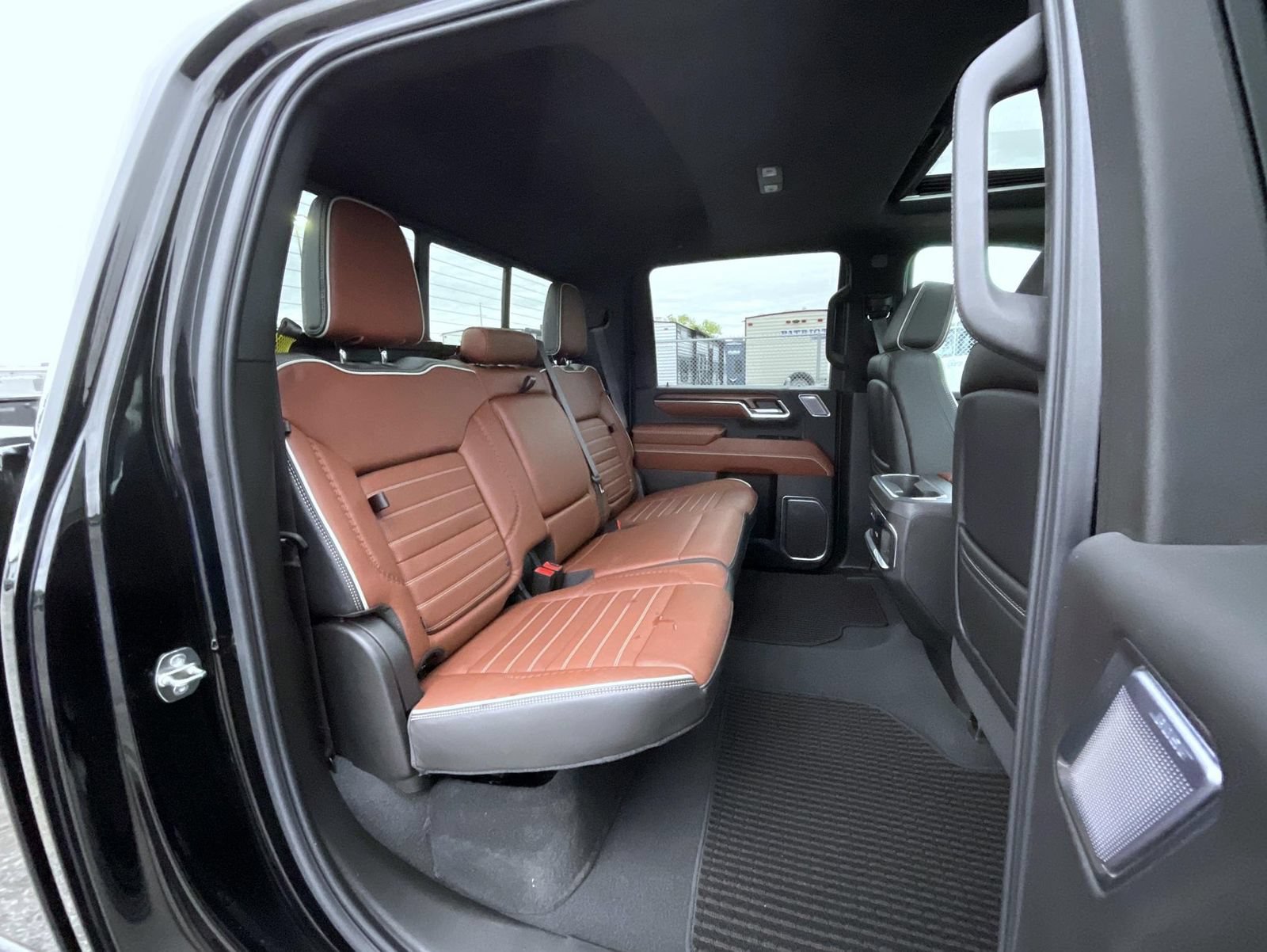 Certified 2024 GMC Sierra 2500 Denali Ultimate AWD/4WD image 18