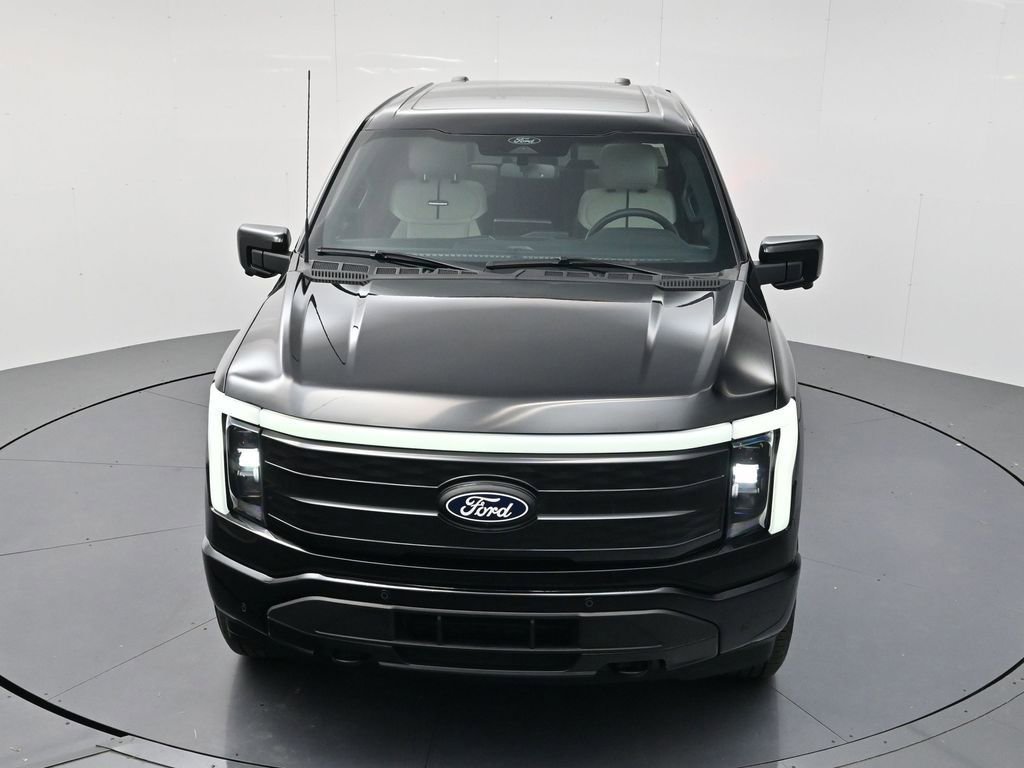 Used 2024 Ford F150 Lightning Platinum AWD/4WD image 35