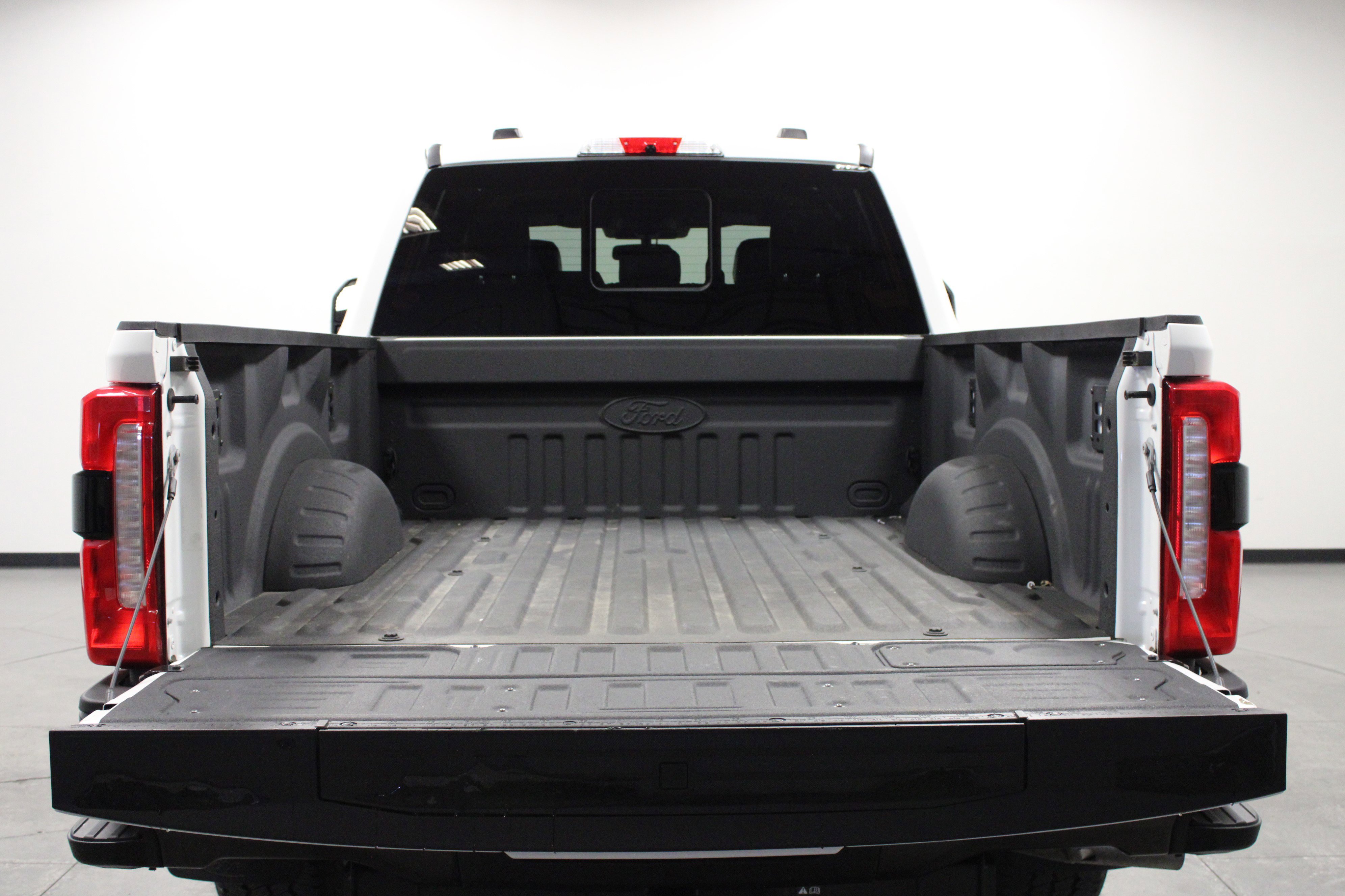 Used 2025 Ford F350 King Ranch image 14