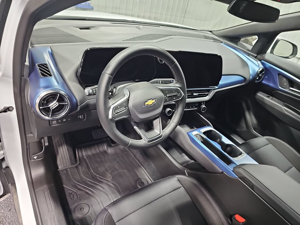 Used 2025 Chevrolet Equinox EV LT w/ LPO, All-Weather Mat Package FWD image 16
