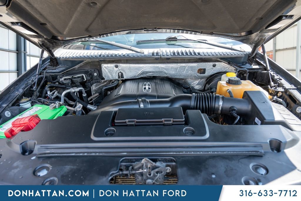 Used 2017 Lincoln Navigator Reserve RWD image 37